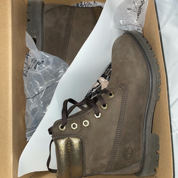 Timberlands - Picture 4 of 7